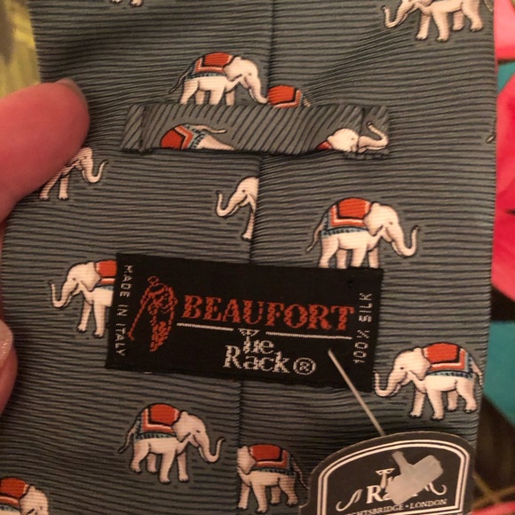 Lot of 2 Beaufort tie rack fun ties, 100% silk!Hippopotamus and elephant print . - Picture 3 of 8